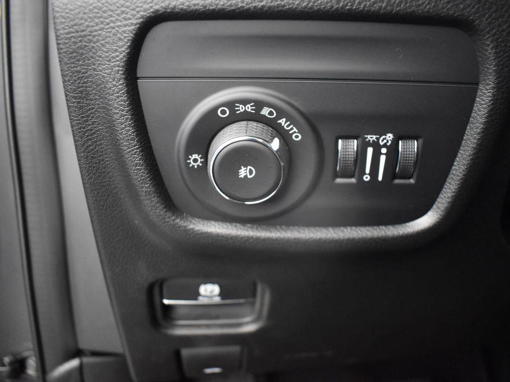 new 2025 Jeep Grand Cherokee L car, priced at $48,885