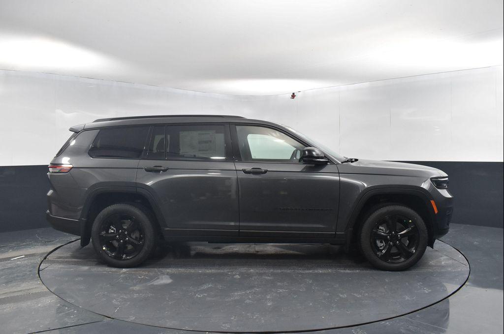 new 2025 Jeep Grand Cherokee L car, priced at $48,885