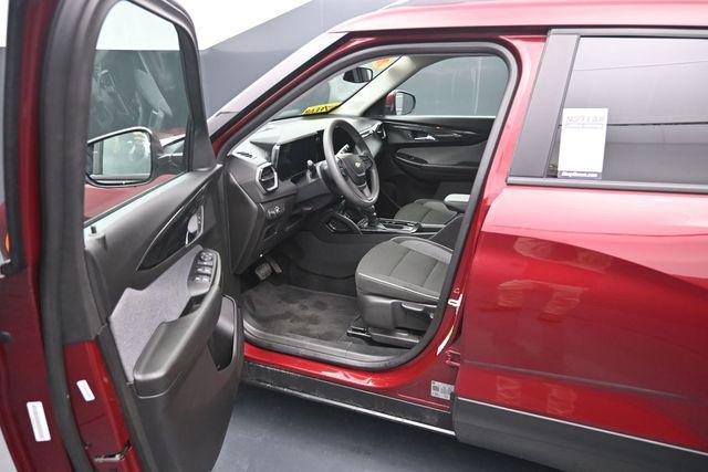 used 2025 Chevrolet TrailBlazer car, priced at $23,498