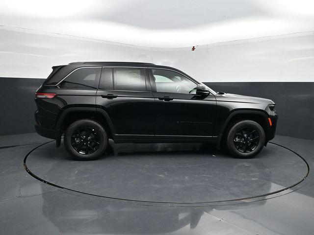 new 2026 Jeep Grand Cherokee car, priced at $46,059