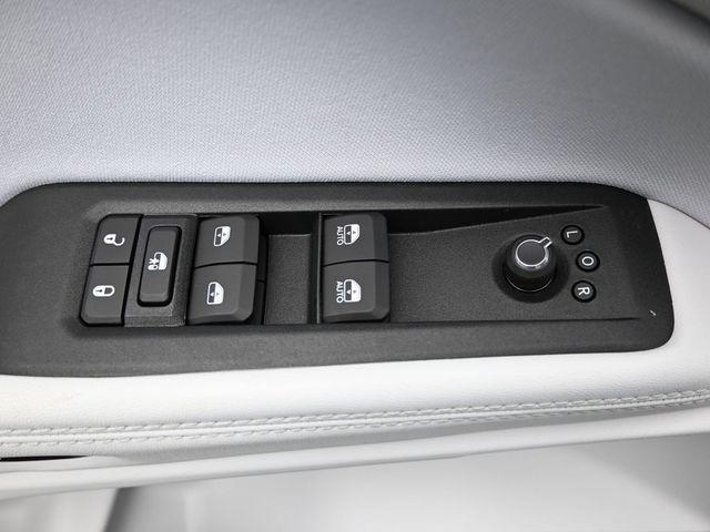 new 2026 Jeep Cherokee car, priced at $38,985