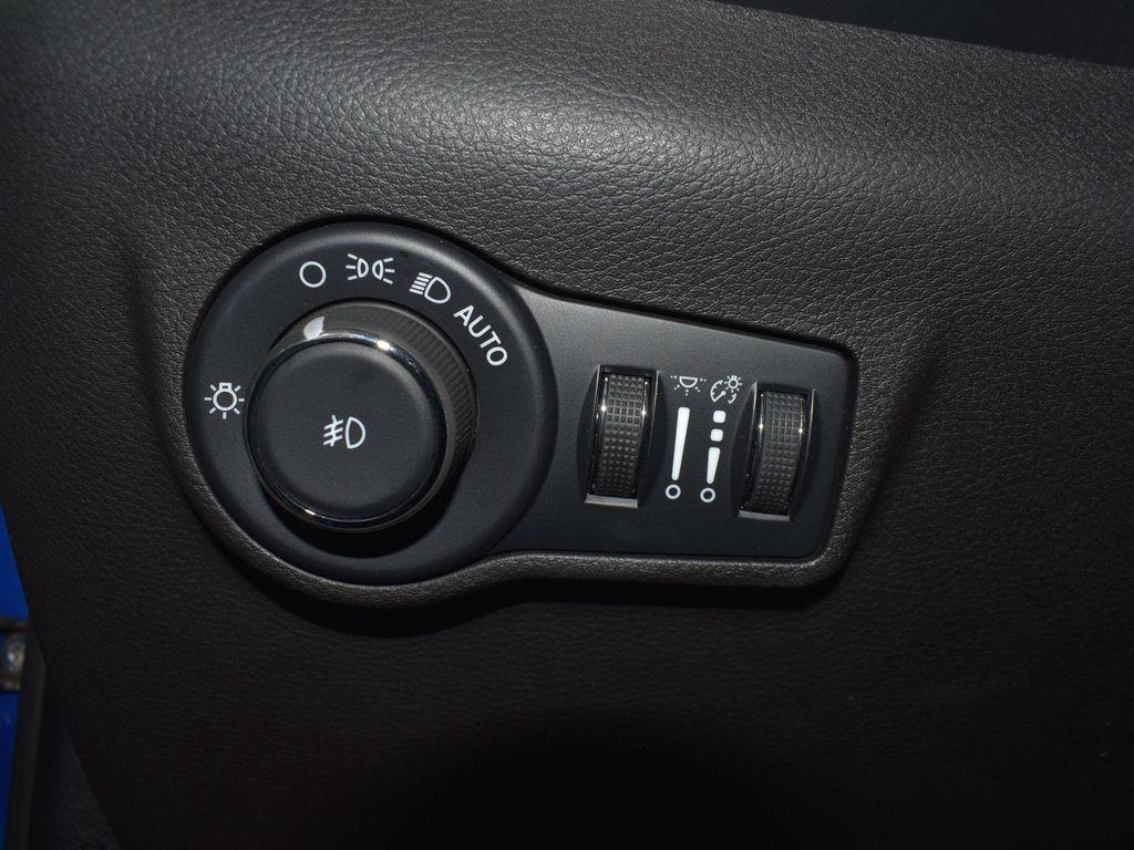 used 2025 Jeep Compass car, priced at $26,286