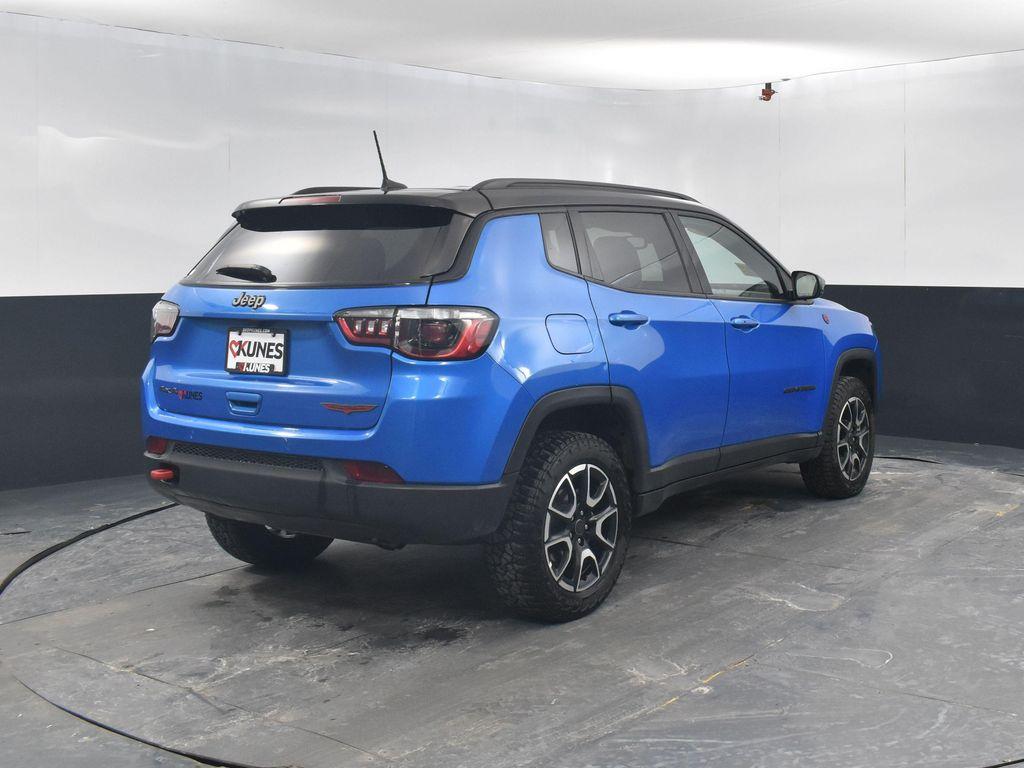 used 2025 Jeep Compass car, priced at $26,286