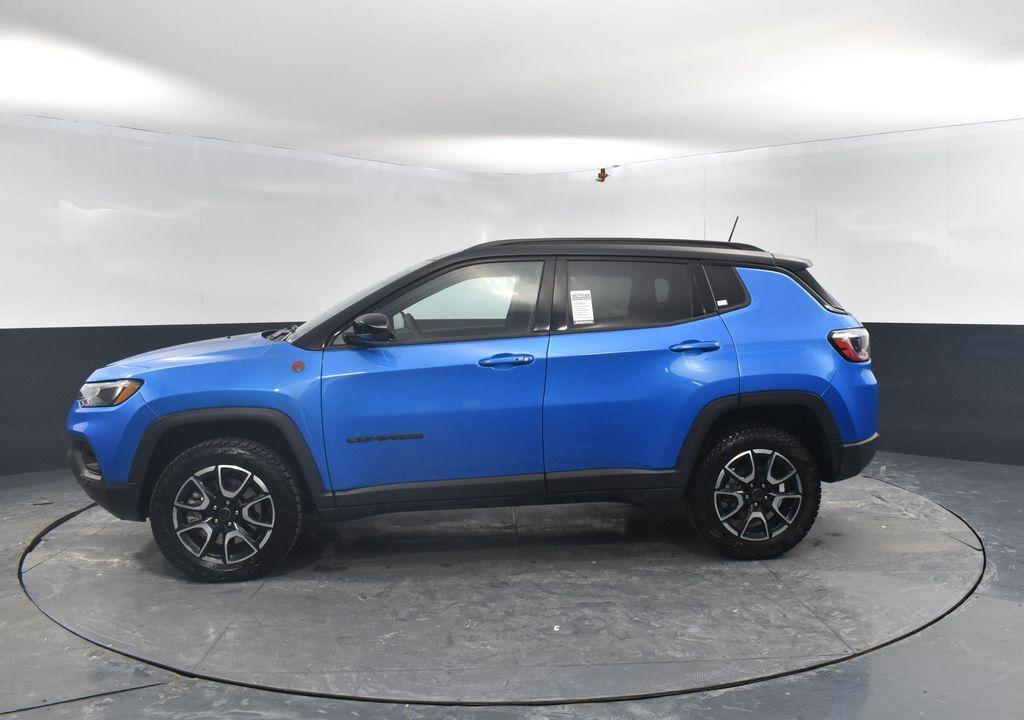 used 2025 Jeep Compass car, priced at $26,286