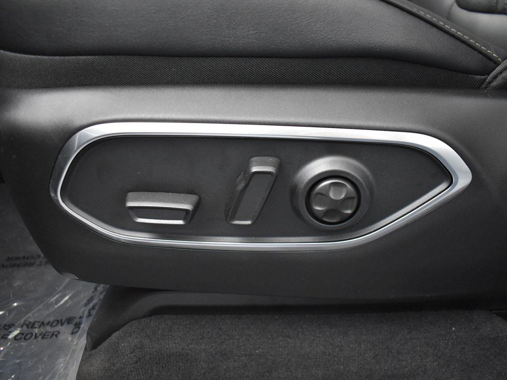 new 2026 Jeep Grand Wagoneer car, priced at $79,303