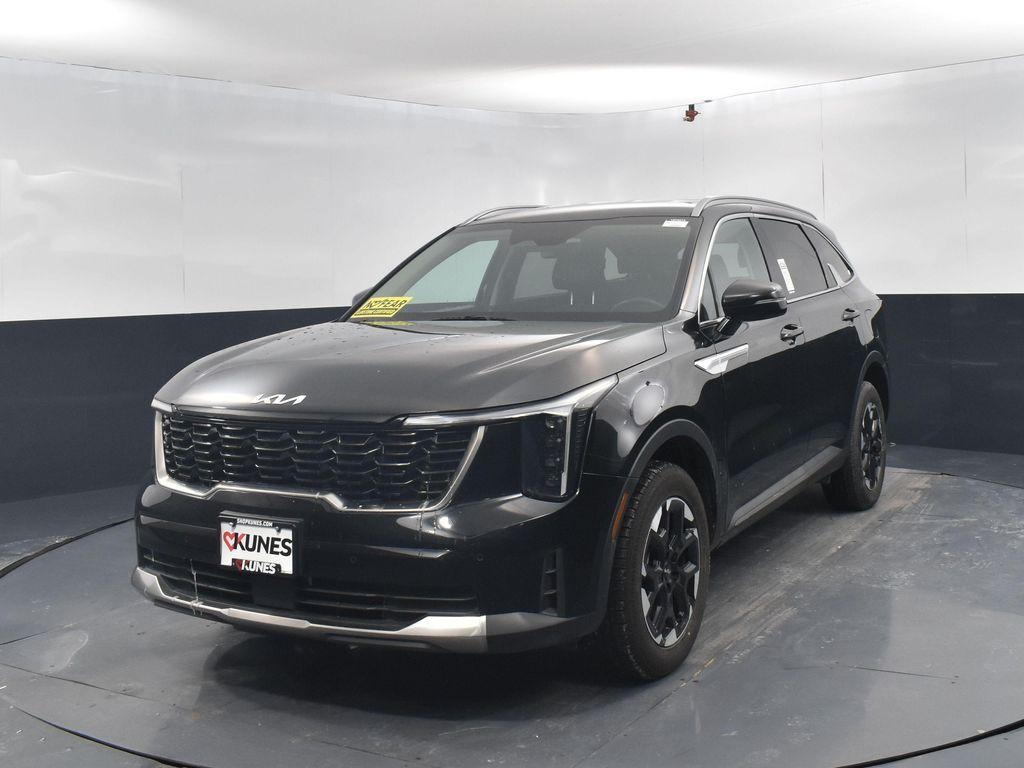 used 2024 Kia Sorento car, priced at $25,677