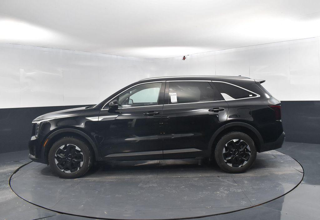 used 2024 Kia Sorento car, priced at $25,677