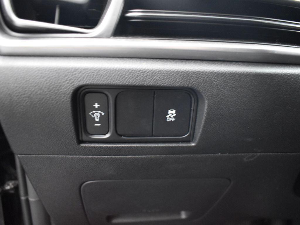 used 2024 Kia Sorento car, priced at $25,677