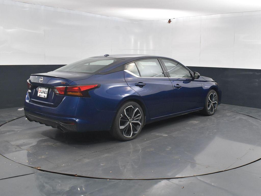 used 2023 Nissan Altima car, priced at $17,989