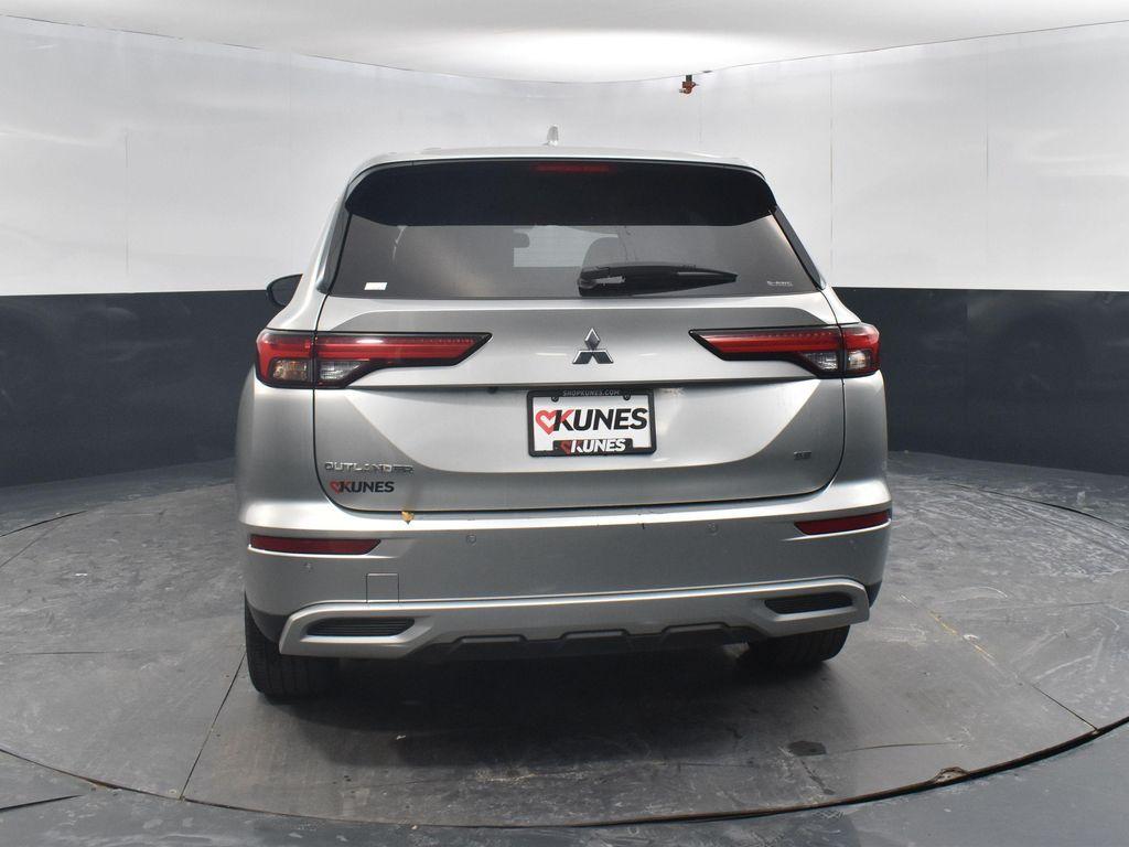 used 2024 Mitsubishi Outlander car, priced at $23,032