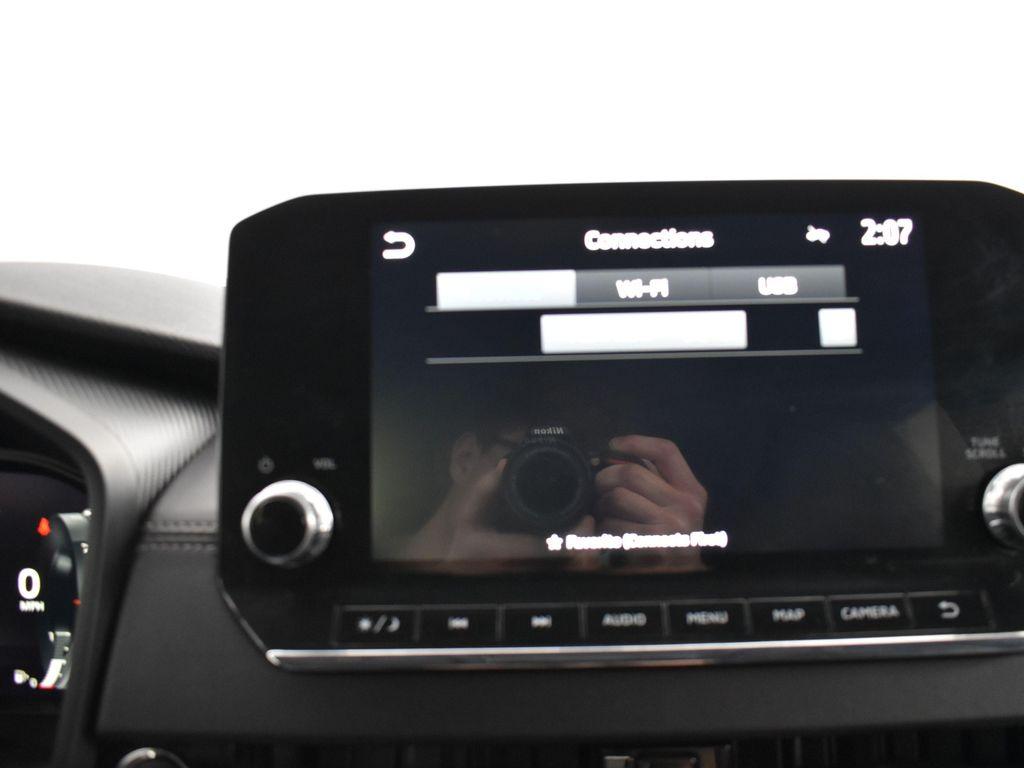 used 2024 Mitsubishi Outlander car, priced at $23,032