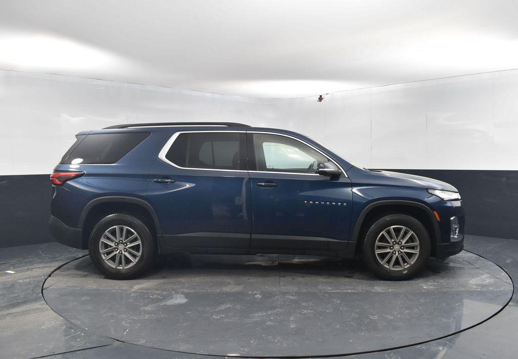 used 2023 Chevrolet Traverse car, priced at $25,300