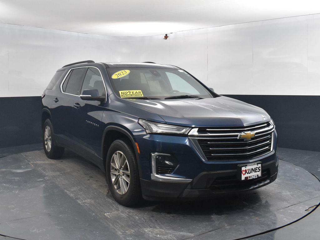 used 2023 Chevrolet Traverse car, priced at $25,300