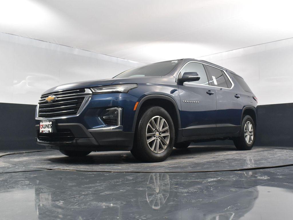 used 2023 Chevrolet Traverse car, priced at $25,300
