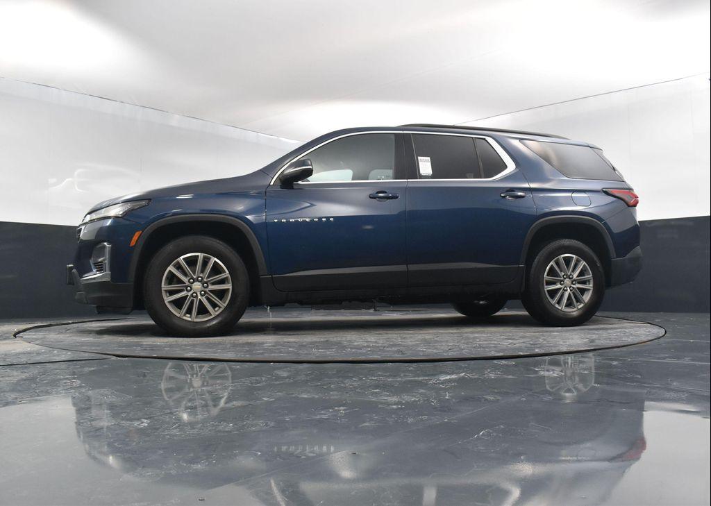 used 2023 Chevrolet Traverse car, priced at $25,300
