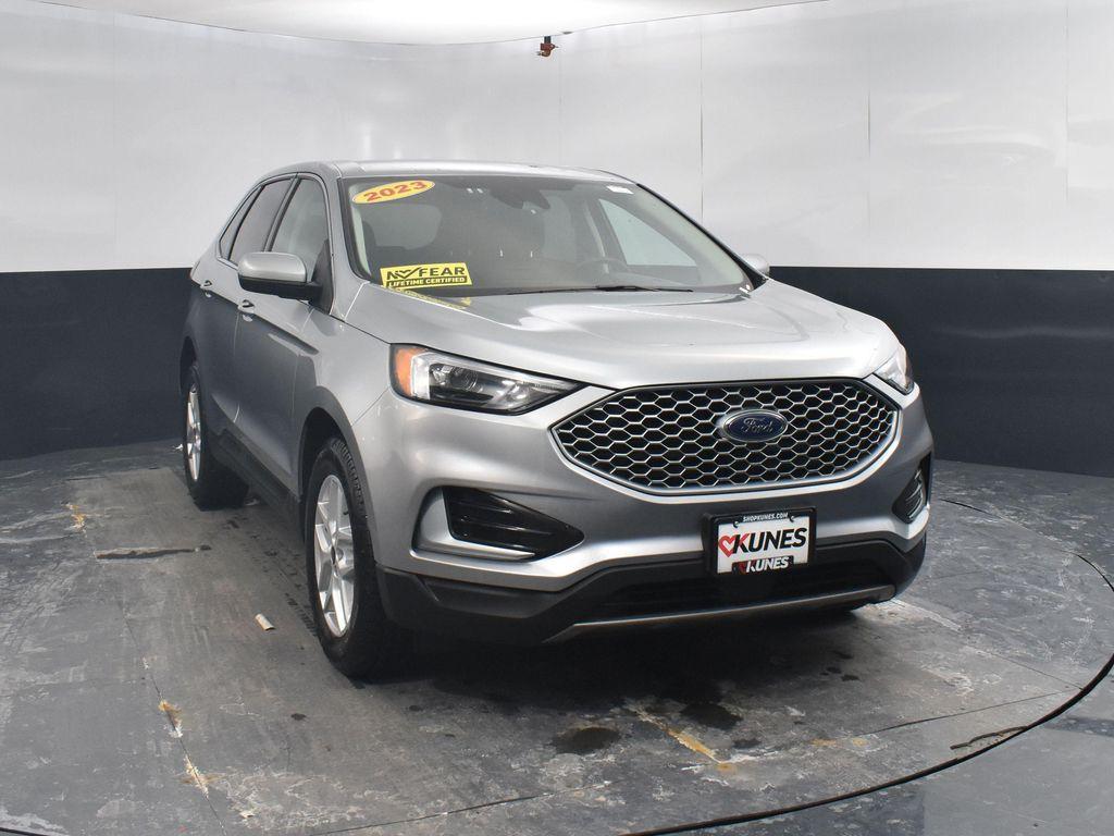 used 2023 Ford Edge car, priced at $22,009