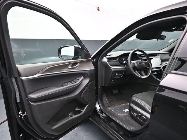 new 2026 Jeep Grand Cherokee L car, priced at $47,268