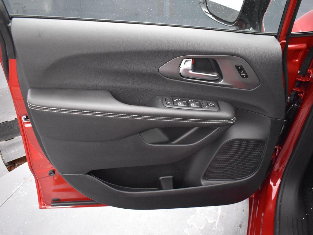 new 2026 Chrysler Pacifica car, priced at $52,731