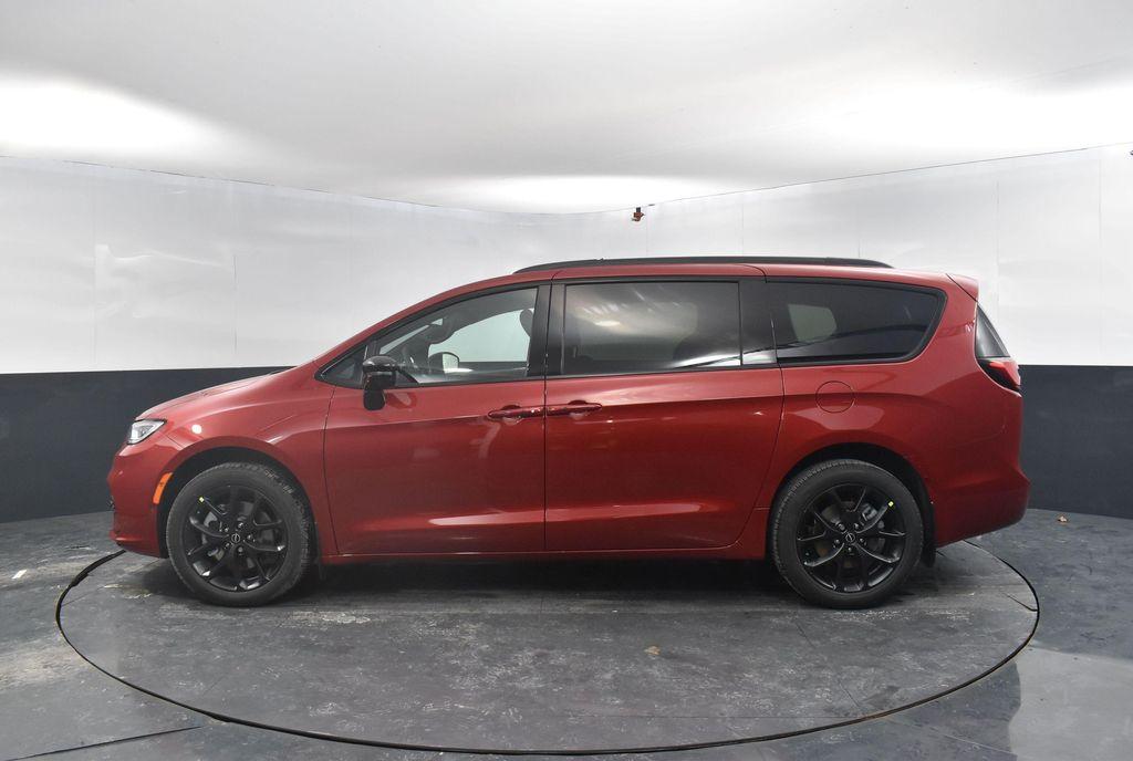 new 2026 Chrysler Pacifica car, priced at $52,731