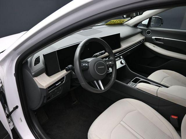 used 2025 Hyundai Sonata Hybrid car, priced at $22,160