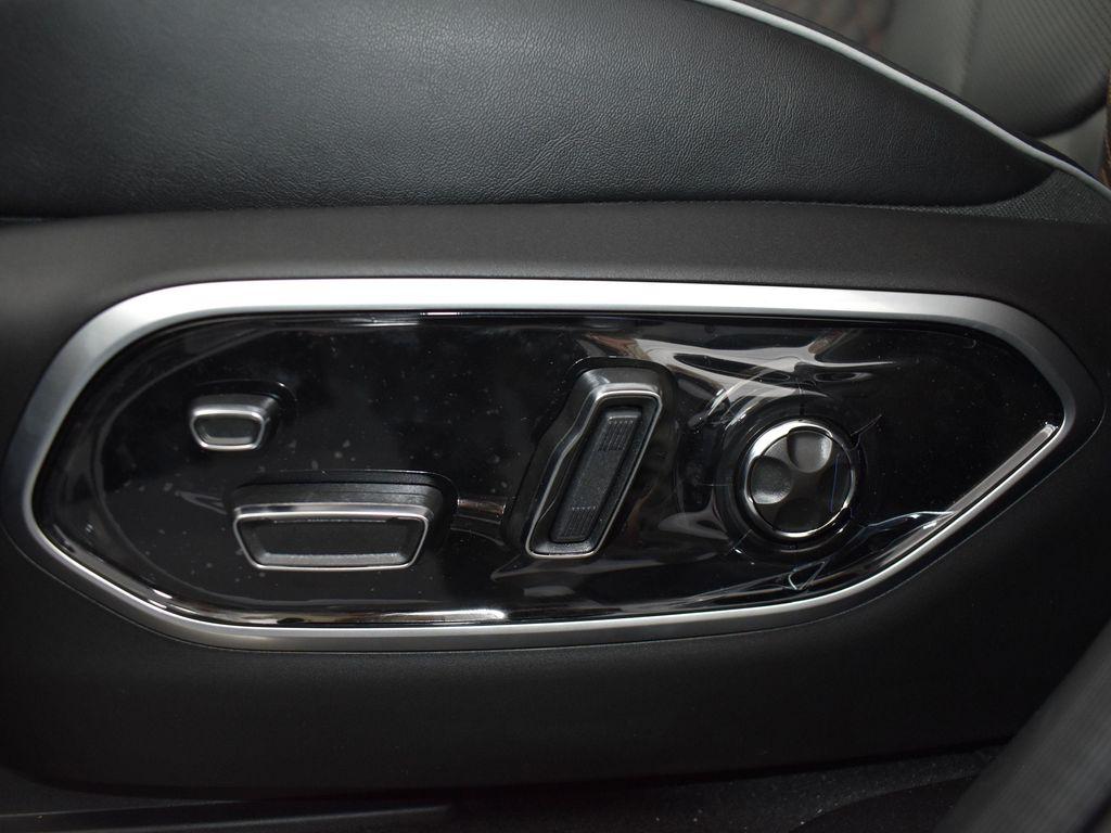 new 2025 Jeep Grand Cherokee car, priced at $64,914