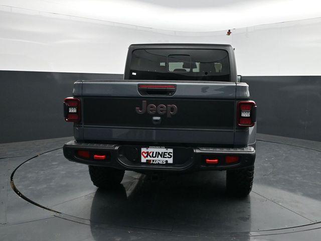 new 2026 Jeep Gladiator car, priced at $61,532