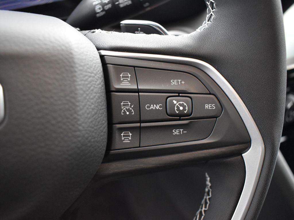 new 2025 Jeep Grand Cherokee car, priced at $44,797