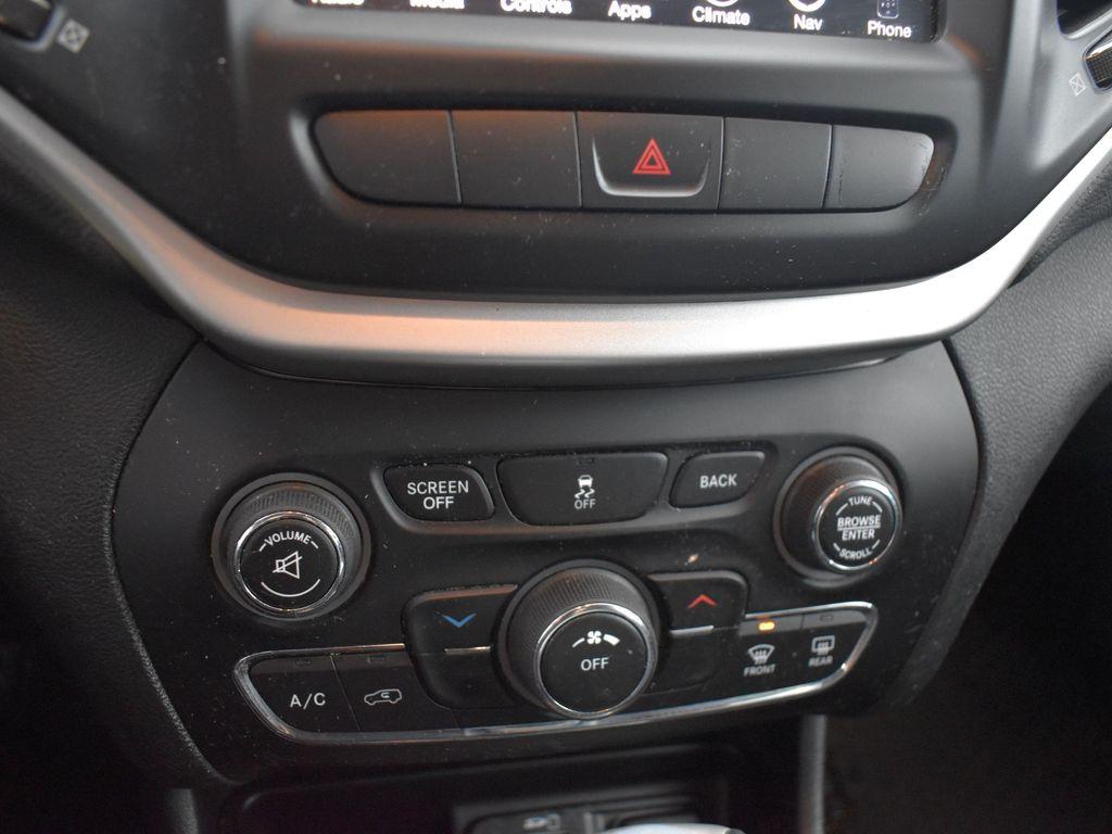 used 2014 Jeep Cherokee car, priced at $5,900