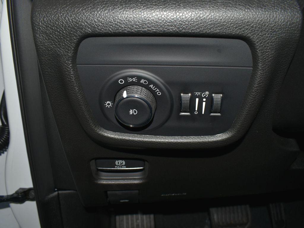 new 2025 Jeep Grand Cherokee L car, priced at $51,511