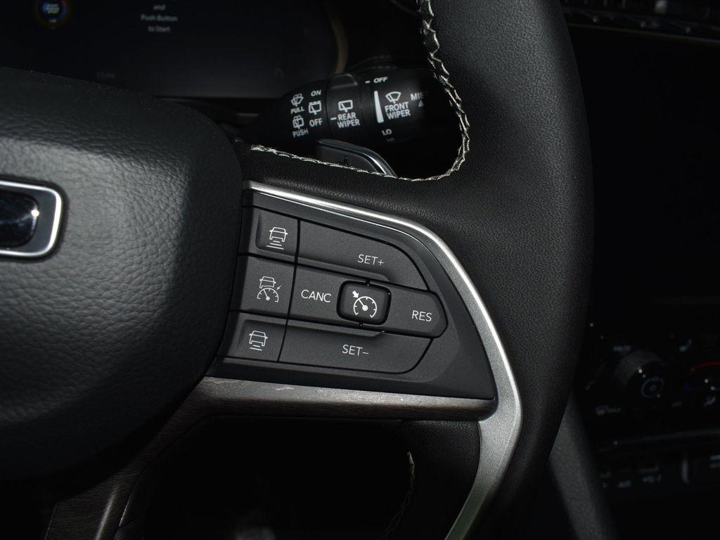 new 2025 Jeep Grand Cherokee L car, priced at $51,511