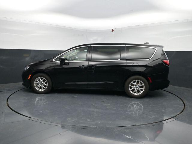 used 2024 Chrysler Pacifica car, priced at $23,218