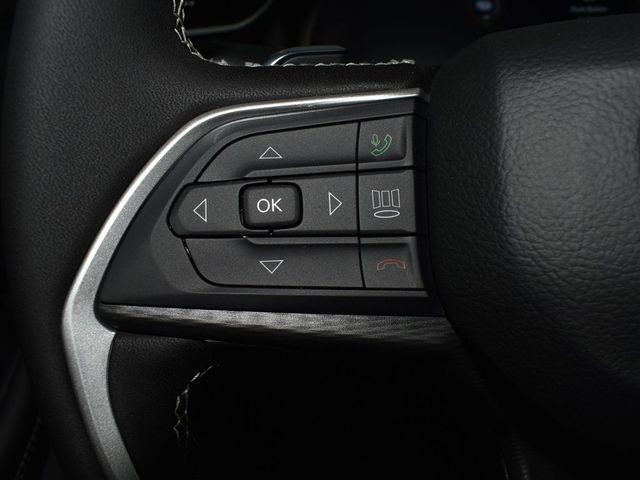 new 2025 Jeep Grand Cherokee car, priced at $35,119