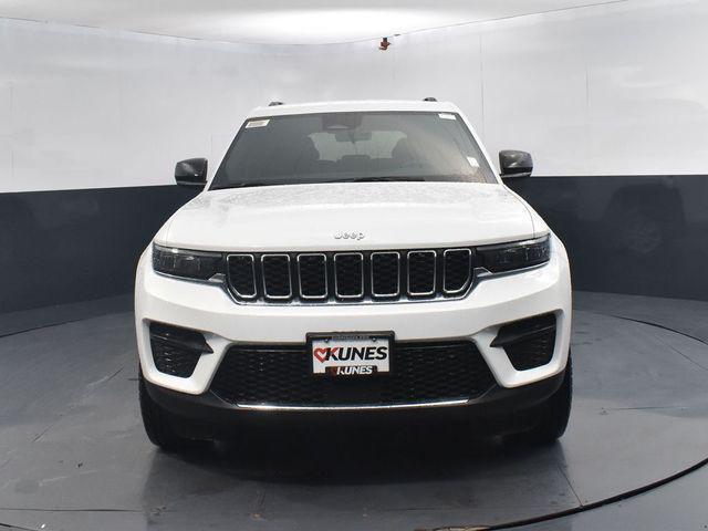 new 2025 Jeep Grand Cherokee car, priced at $35,119