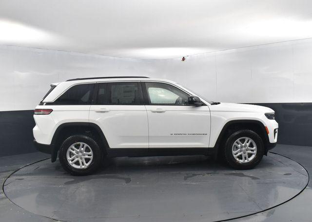 new 2025 Jeep Grand Cherokee car, priced at $35,119