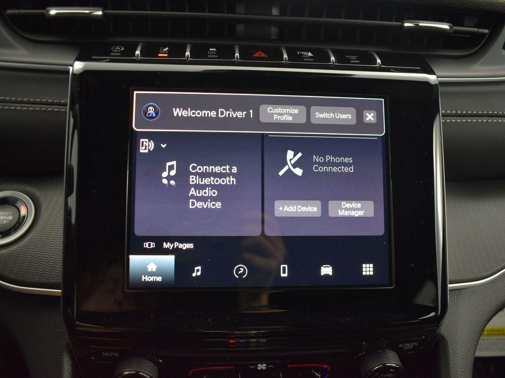 new 2025 Jeep Grand Cherokee car, priced at $37,483