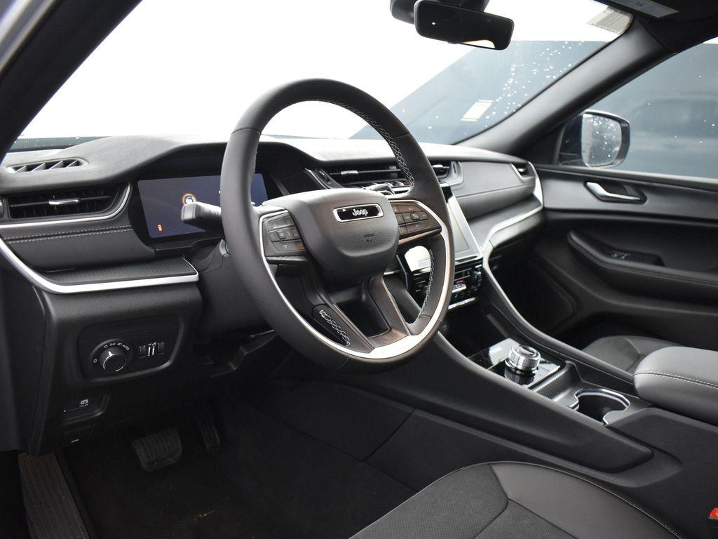 new 2025 Jeep Grand Cherokee L car, priced at $46,230