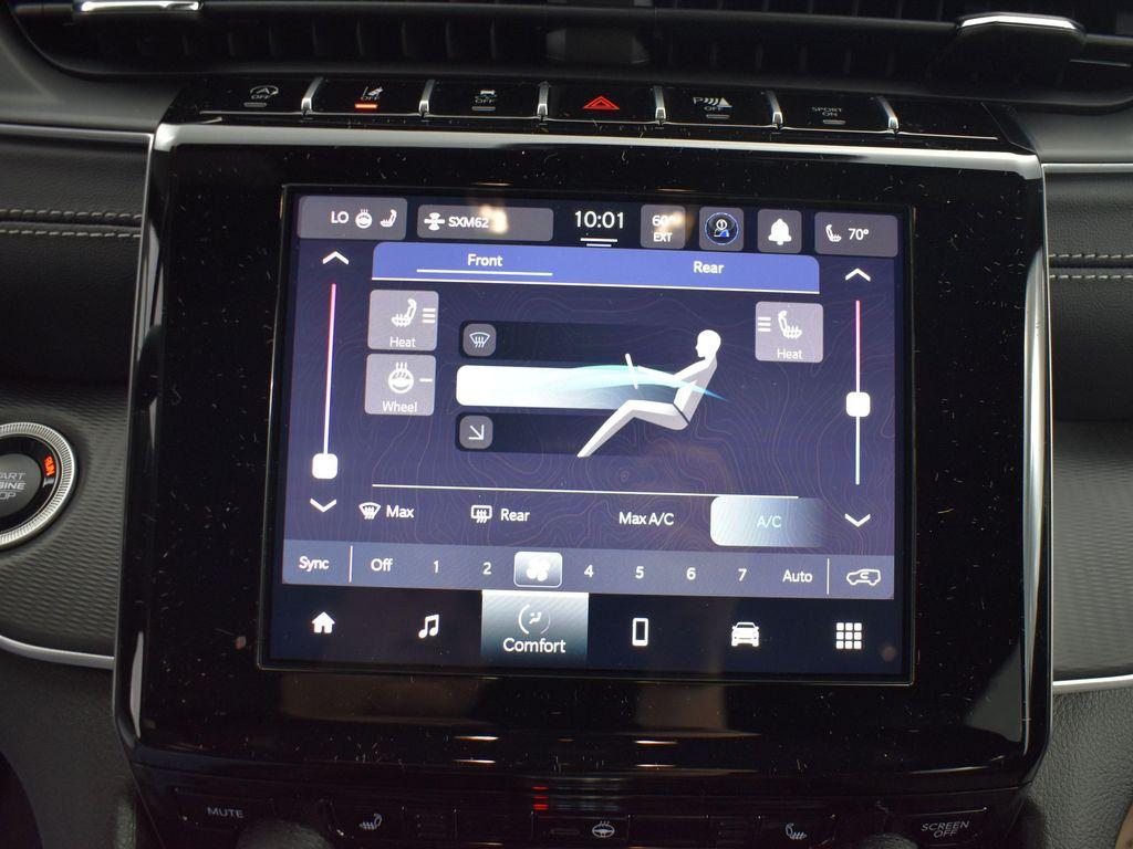 new 2025 Jeep Grand Cherokee L car, priced at $46,230