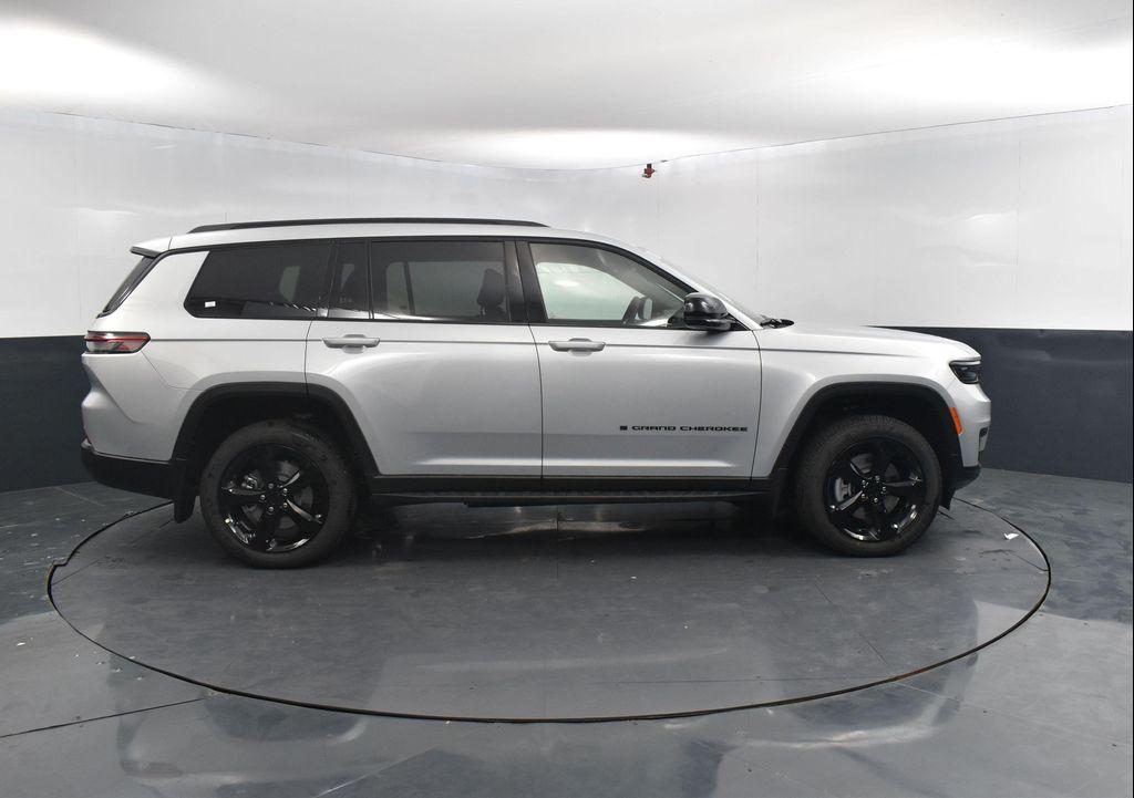 new 2025 Jeep Grand Cherokee L car, priced at $46,230