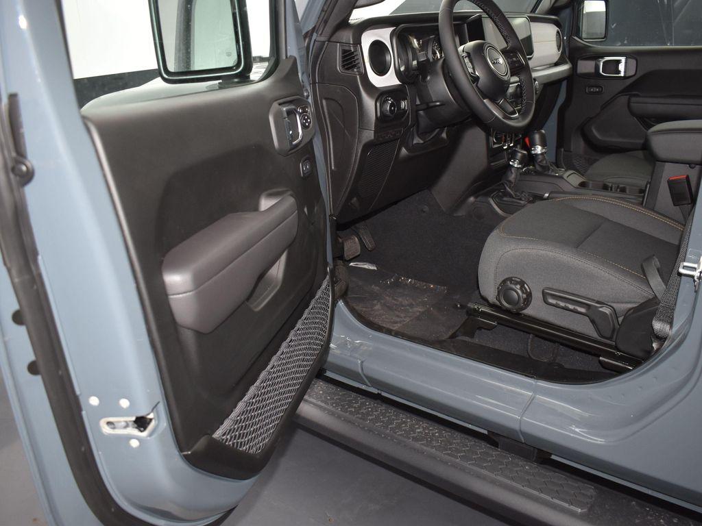 new 2026 Jeep Wrangler car, priced at $42,246