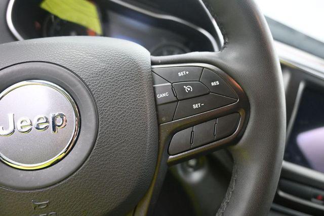 used 2022 Jeep Cherokee car, priced at $25,810
