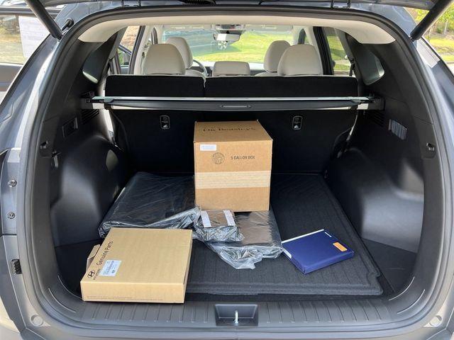 new 2025 Hyundai Tucson car, priced at $28,000