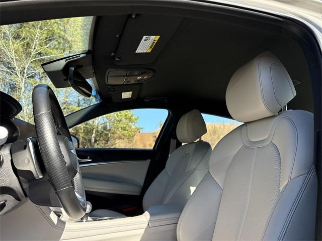 used 2025 Genesis G70 car, priced at $33,666