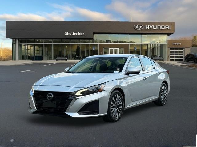 used 2023 Nissan Altima car, priced at $18,500