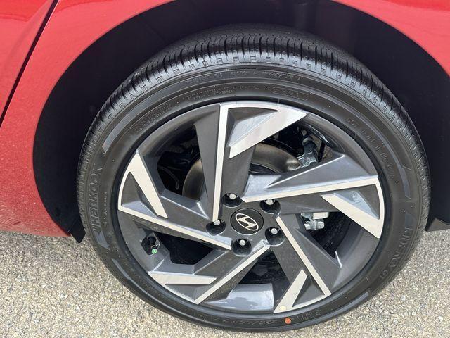 new 2025 Hyundai ELANTRA HEV car, priced at $29,119