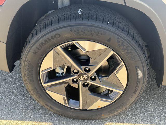 new 2025 Hyundai Tucson car, priced at $33,256