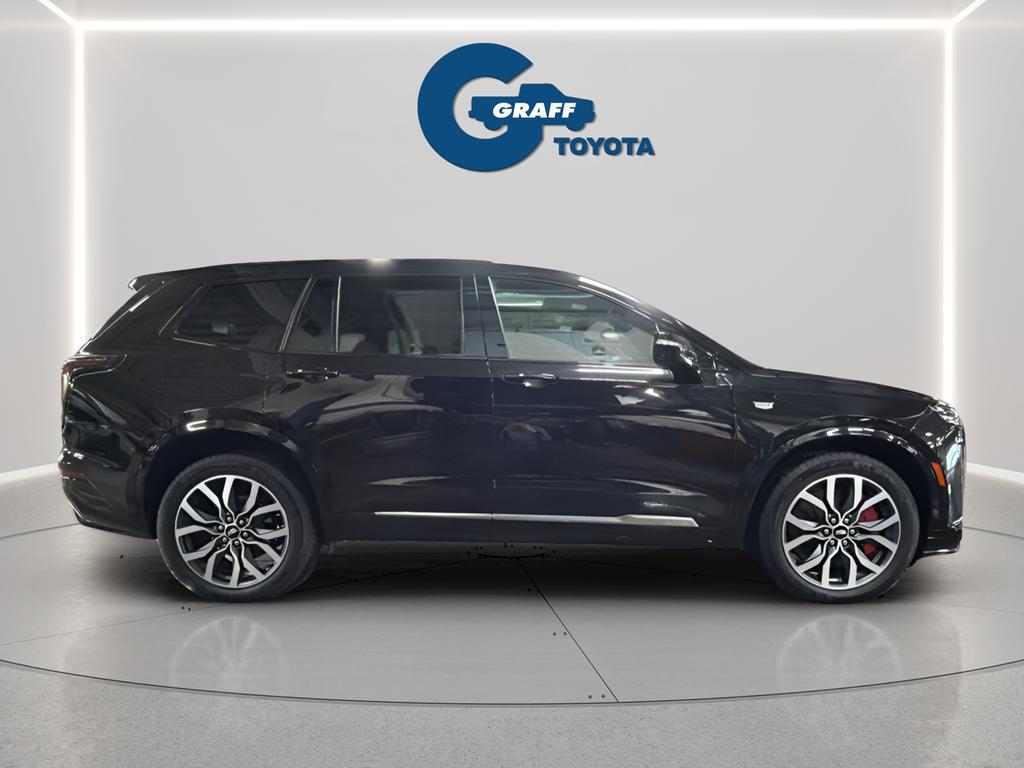 used 2022 Cadillac XT6 car, priced at $33,926