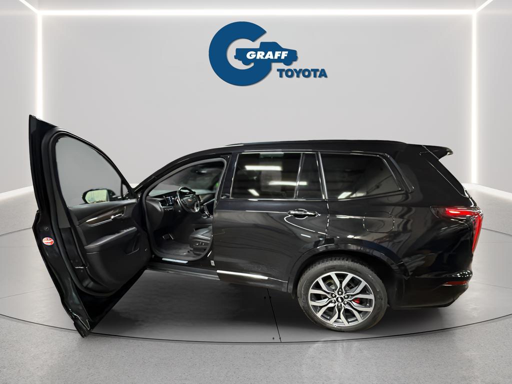 used 2022 Cadillac XT6 car, priced at $33,926