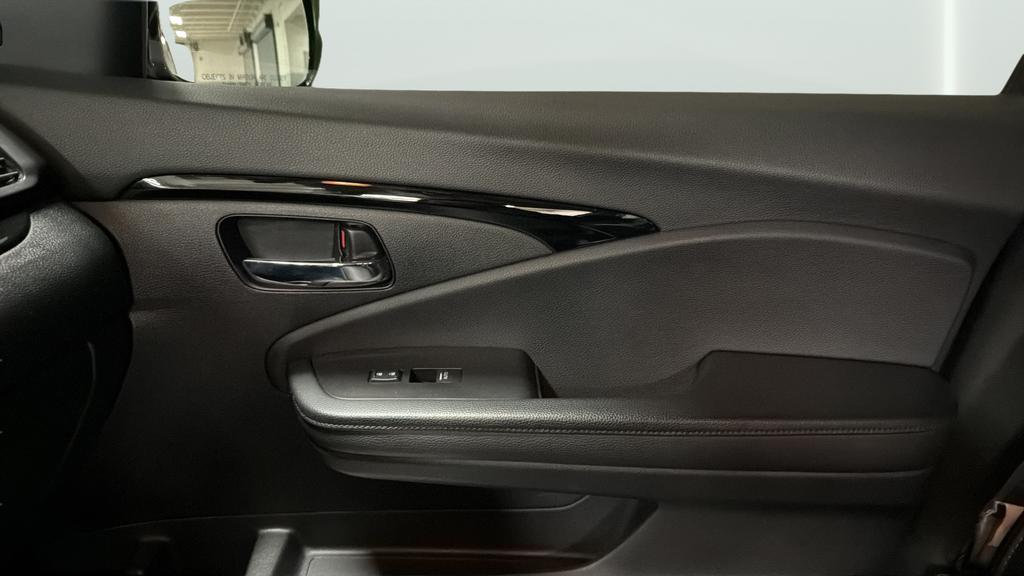 used 2021 Honda Pilot car, priced at $30,267