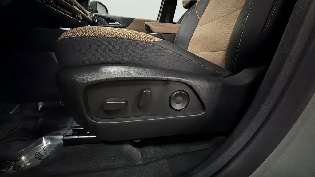used 2026 Chevrolet Equinox car, priced at $30,499