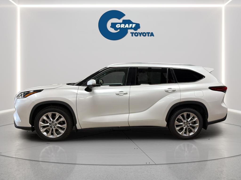 used 2023 Toyota Highlander car, priced at $37,929